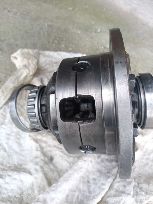 Касета за преден диференциал на Nissan Patrol Y61