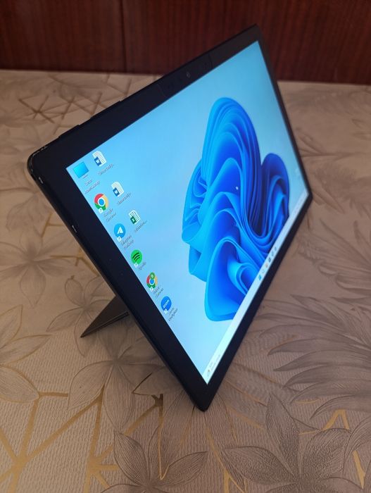 Microsoft Surface Pro 7+