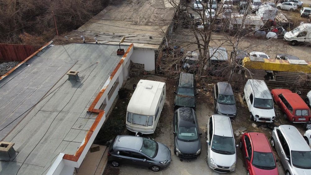 Дава се под наем Промишлена сграда в Дупница - 2680 кв.м за 1595.79 € - Снимка #4