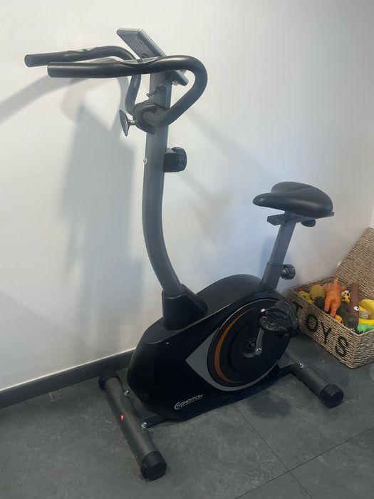Bicicleta fitness magnetica KONDITION BMG-4100, volanta 4 kg