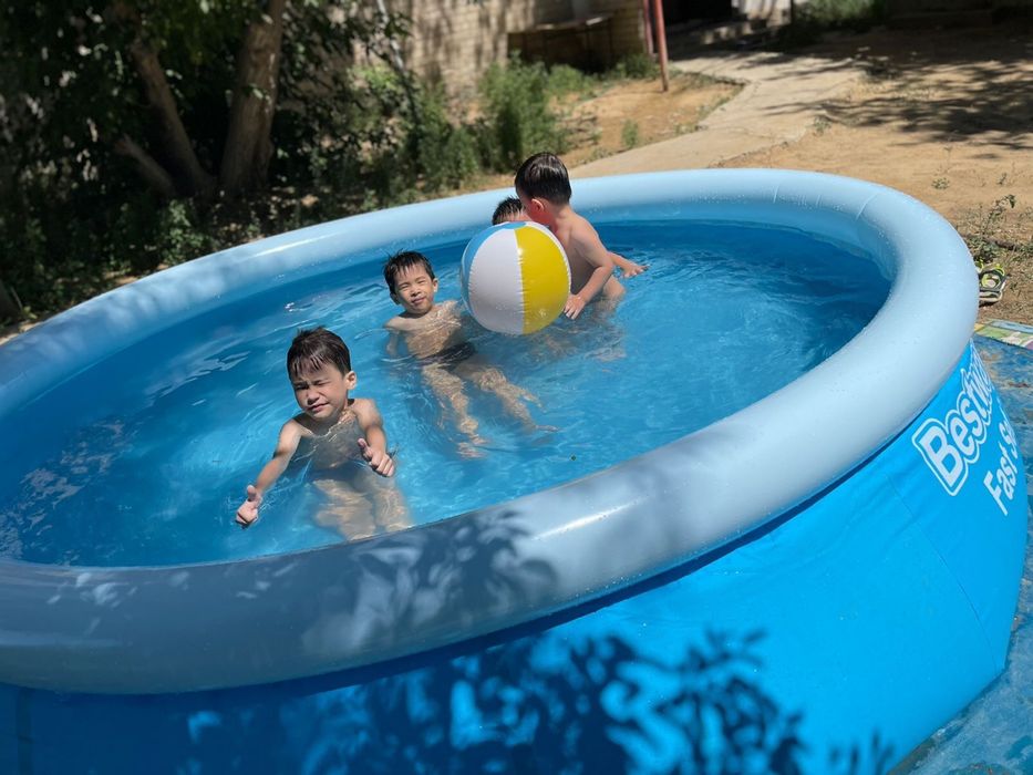 Басейн 3800 литров., 35000тг., ред