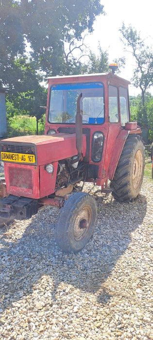 Vând tractor U550!