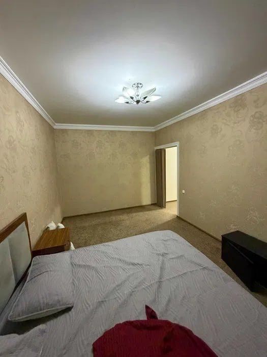 Караташ Продаётса 1/1/5 Ровд 42кв.м срочна