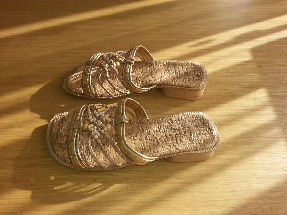 Намалени! Нови дамски чехли - номер 37