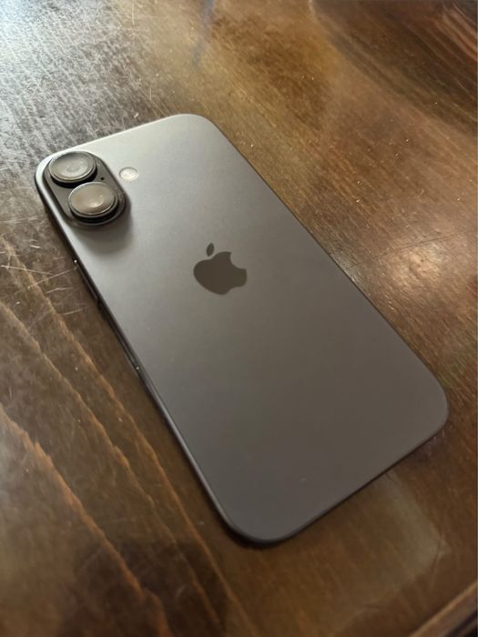 Бартер! iPhone 16 100% battery в гаранция