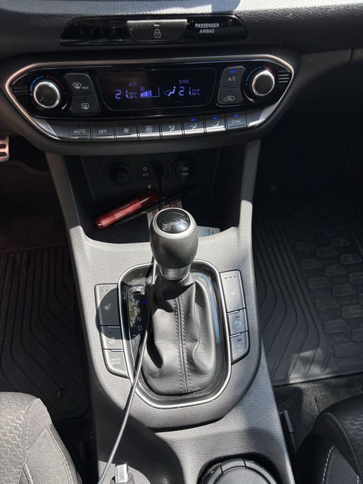 HYUNDAI i30 2019 — imagine 5