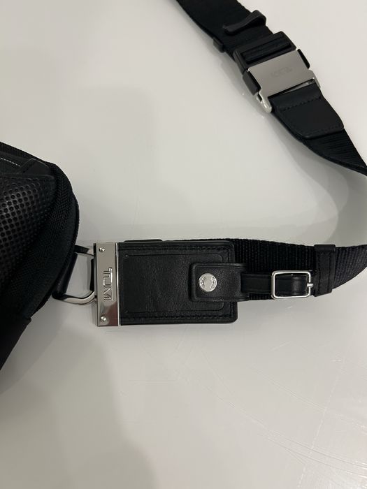 Сумка Tumi compact Sling Messina Black