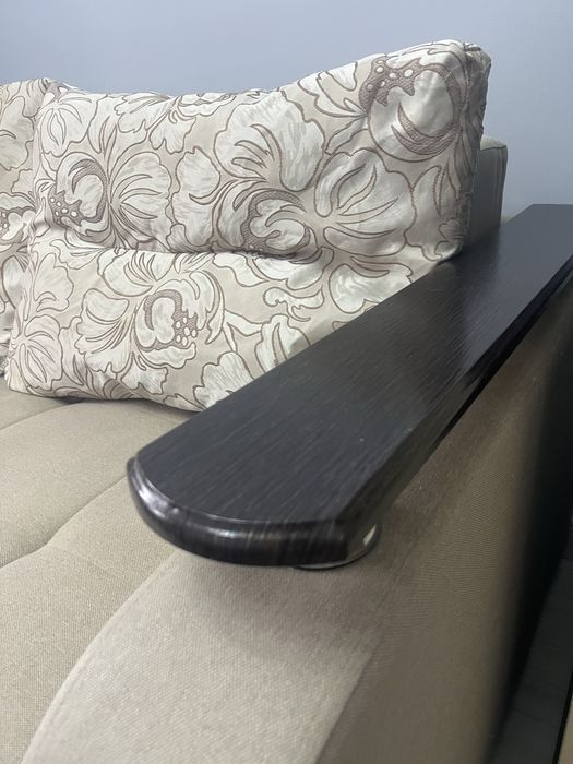 Отличный малогабаритный диван