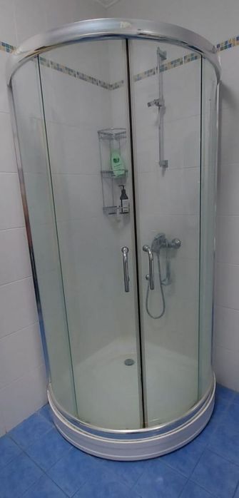 Душевая угол(кабина)в отличном состоянии