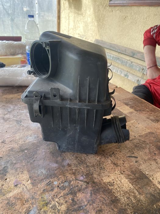 Кутия за въздушен филтър на киа сийд 1.6 дизел