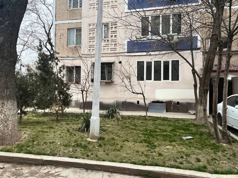 Чиланзар 20 Квартал Улица 24/7 Продается Под Нежилой