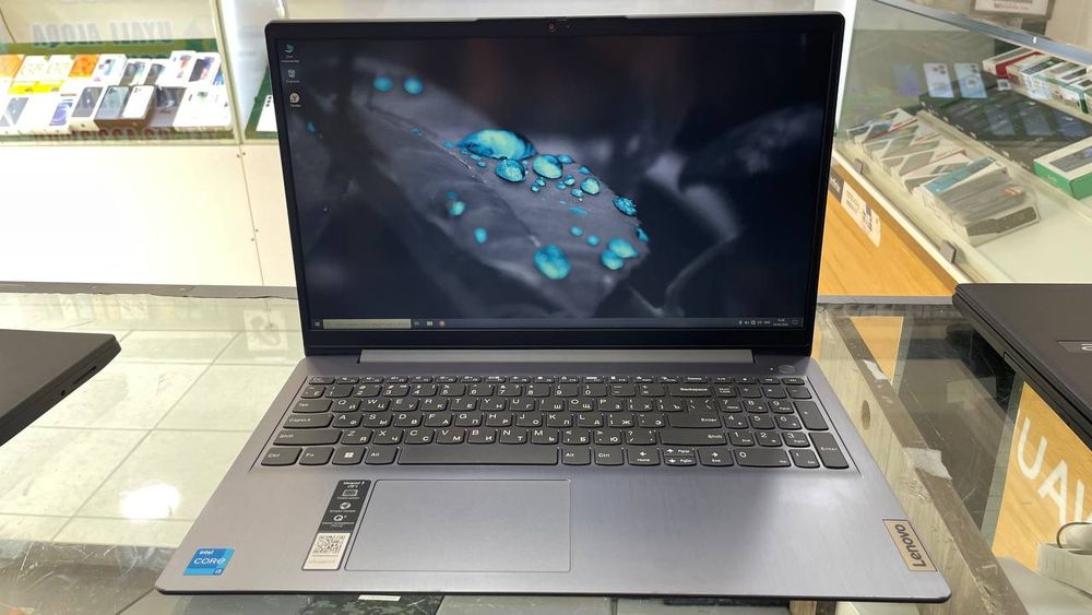 Lenovo intel i3 8/256 ideal