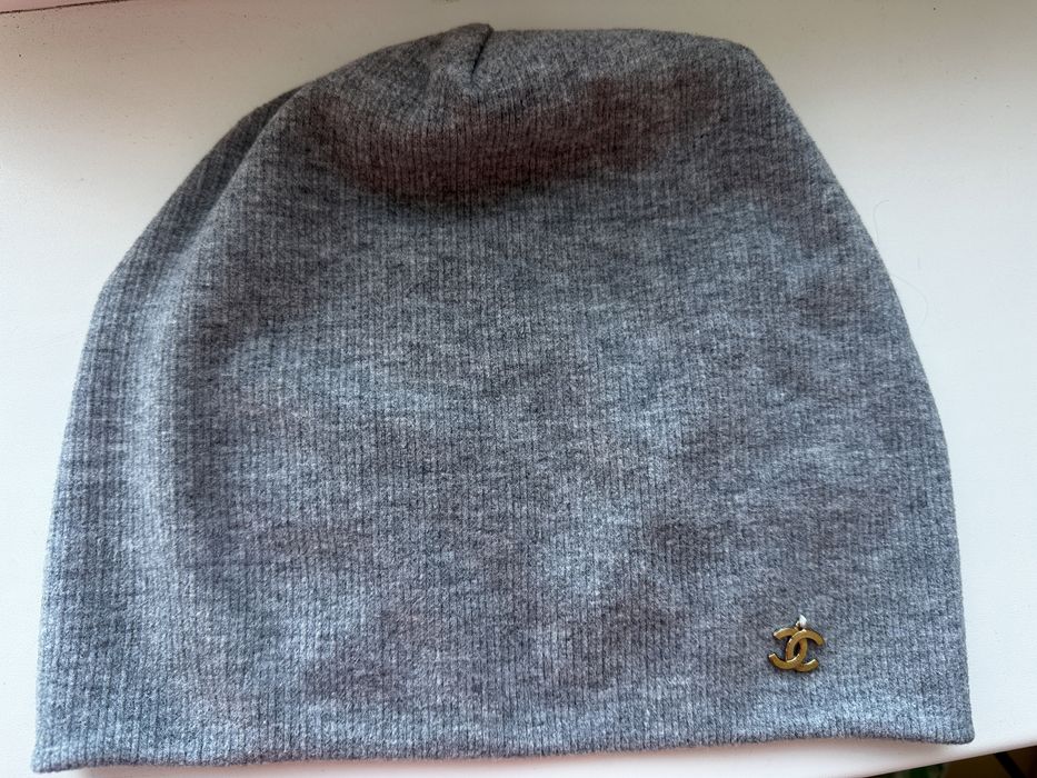 Женская шапка шанель