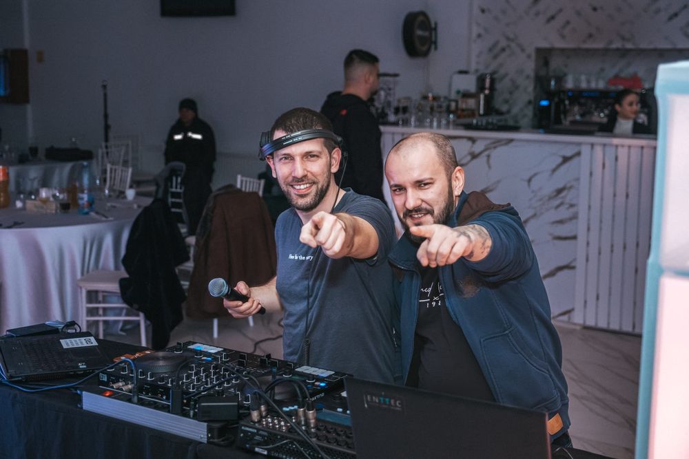 DJ & Efecte Speciale pentru Evenimente