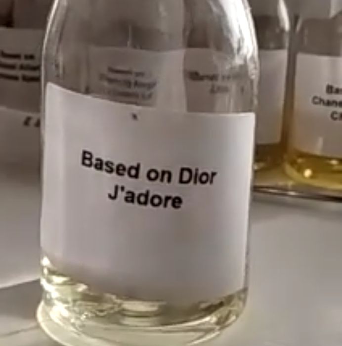 Құйылмалы парфюмдер оригиналь