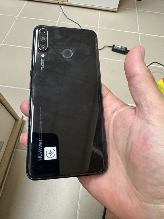 Huawei P30 Lite 4/128gb - отличен
