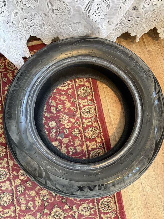 продаю авто шины в размере 215/60/16
