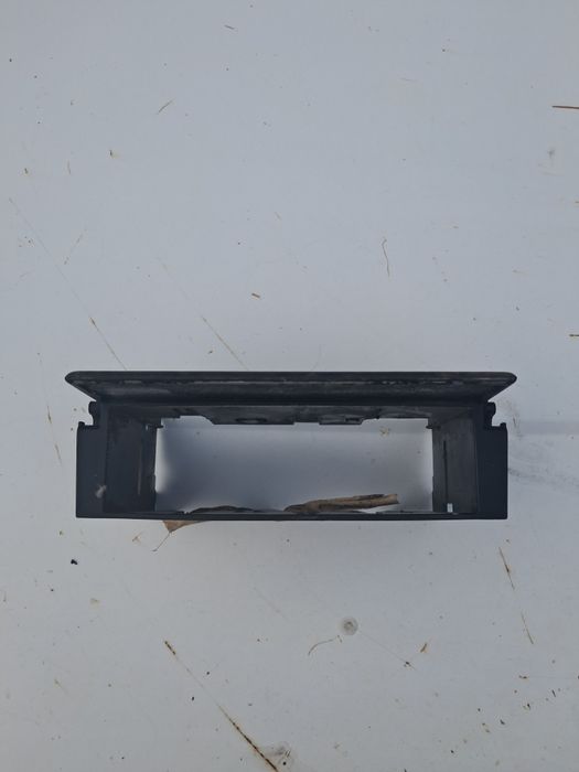 мерс 210 для салон мелочи продаётся