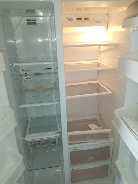 Продаётся  холодильник