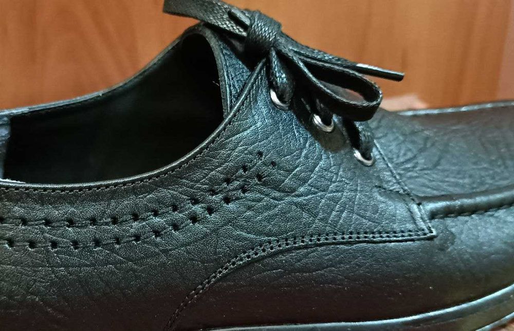 Туфли качественые  кожаные классика производство Турция .