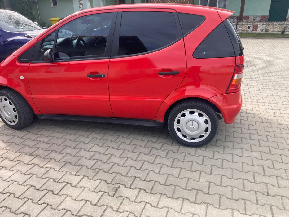 Vând Mercedes Benz A 140