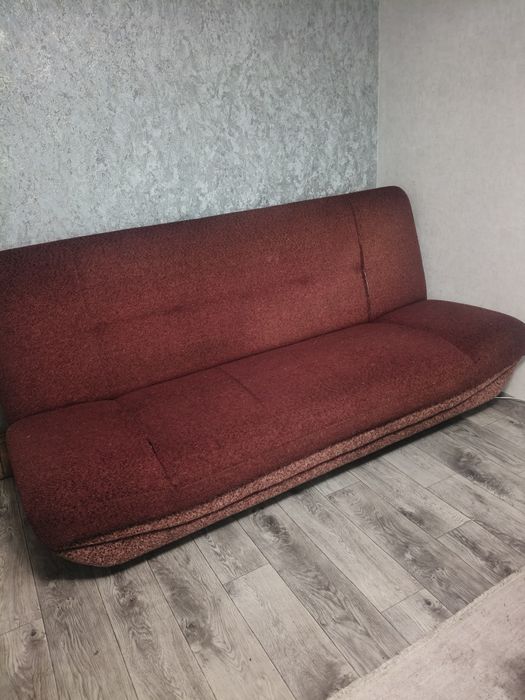 Продам диван не дорого,