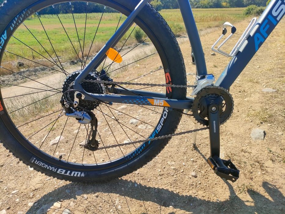 Vand bicicleta cu roti pe 29"
