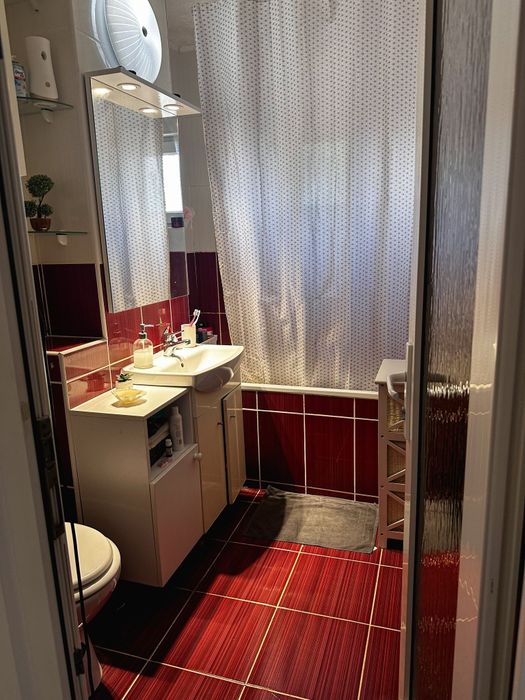Inchiriez apartament cu 2 camere in Confectii