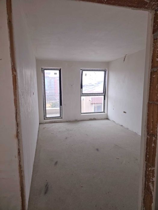 Продава се Тристаен апартамент в Пловдив, Христо Смирненски - 129 кв.м за 1458 €/кв.м - Снимка #2