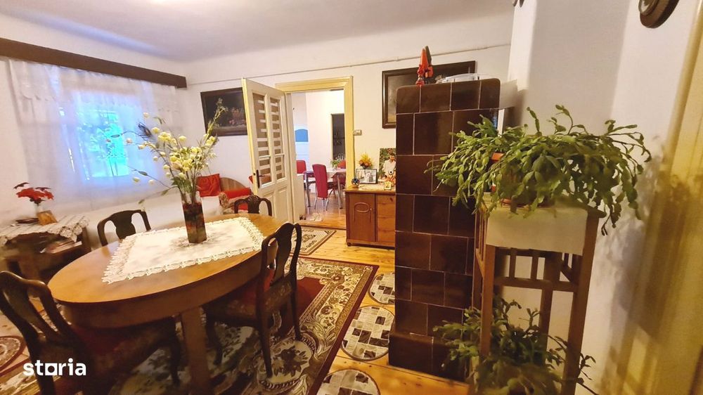 Apartament 2 camere la casa zona Centrala