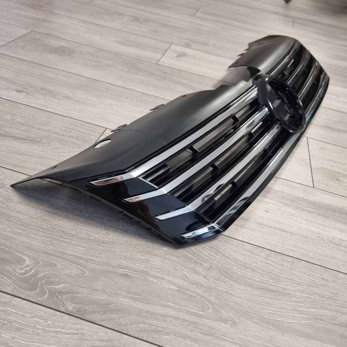 Grila bara fata / radiator Vw Passat B7 2010 -- 2015  # NOUA