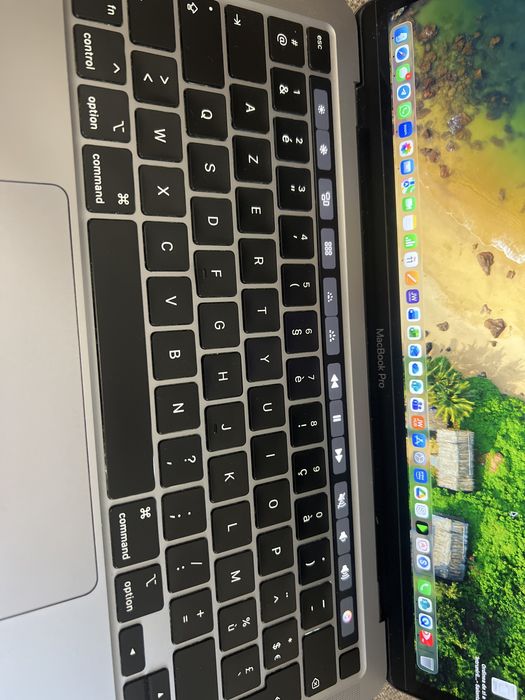 Macbook Pro M1 touchbar 256GB