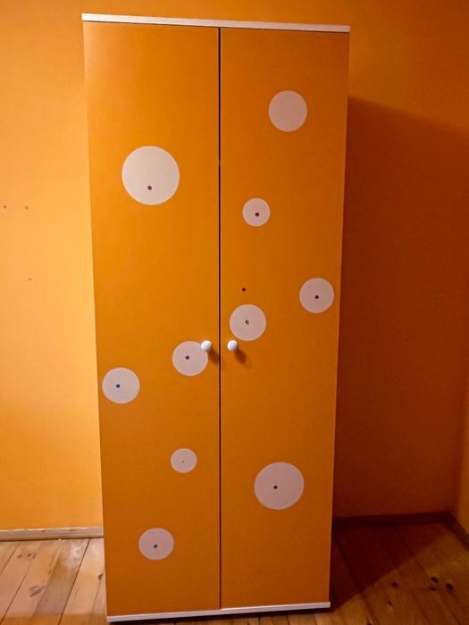 Mobila copii - birou cu biblioteca, dulap, pat cu saltea, noptiera