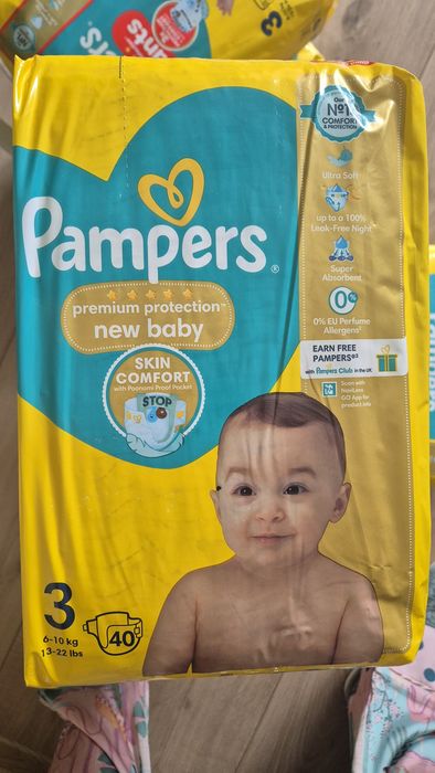 Памперси на  Pampers