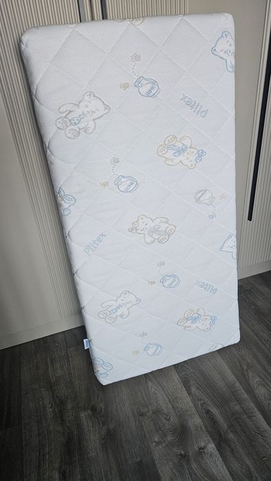 Детская кроватка с матрасом 120x60