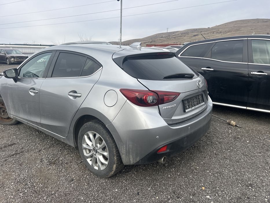 Dezmembrez,Piese Mazda 3 BM 2015 2.2diesel