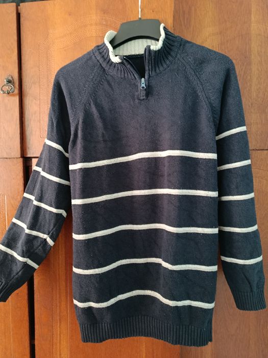 Мужская одежда... ветровка, пуловеры