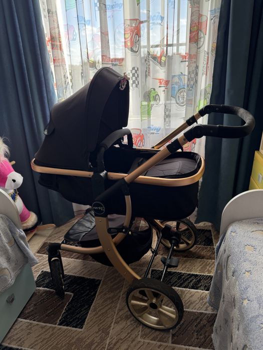 Продаю коляску трансформер Emilie