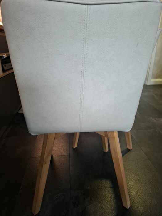 Трапезени  столове