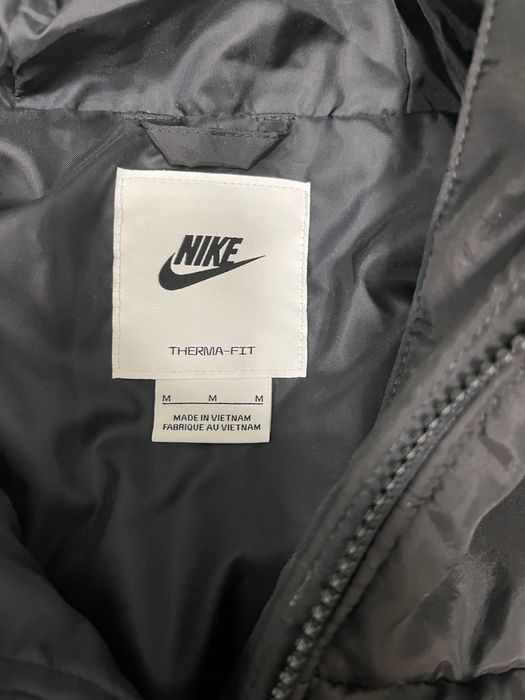 Дамско зимно яке Nike