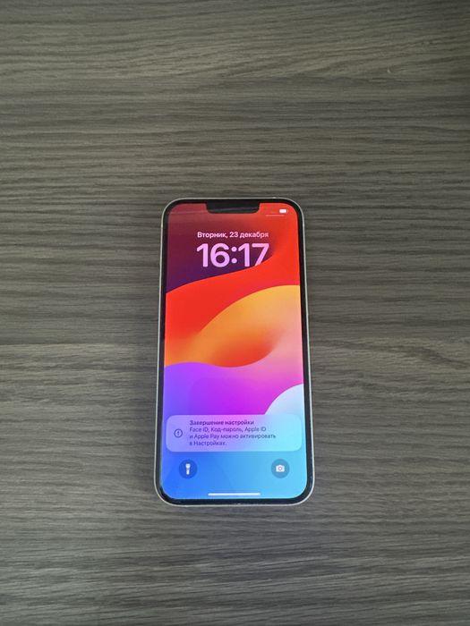 iPhone 13 белый 128гб