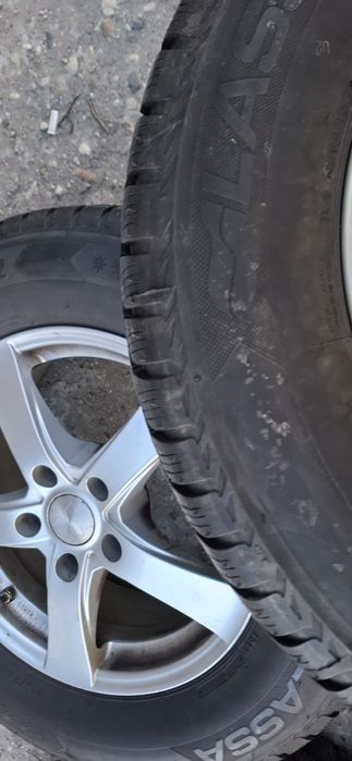 Лети джанти с Зимни Гуми За Suv 16"215/70 /16  Mitsubishi Hyundai Kia