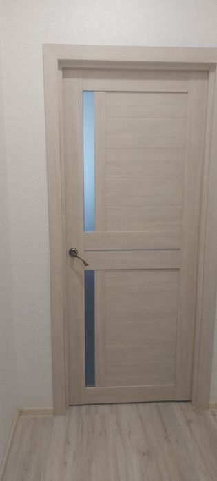 Продам б/у двери, каждая по 10 000тг.