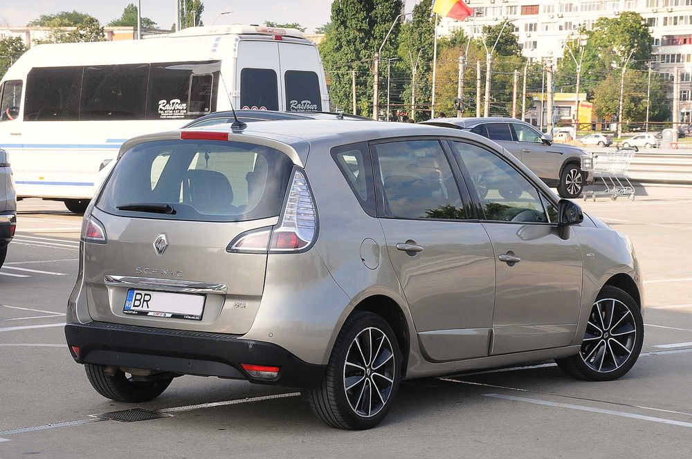 RENAULT Scenic 2012 — imagine 3