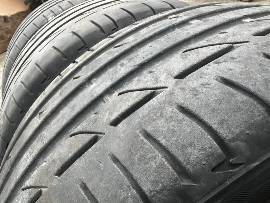Set anvelope vara pe 18 bridgestone, 255x40-18 și 225x40-18