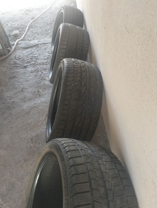 Зимние шины продам