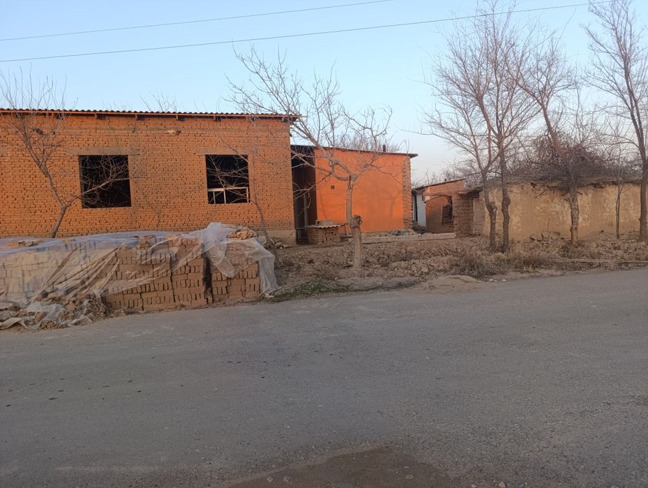 Томорка Уй курилган