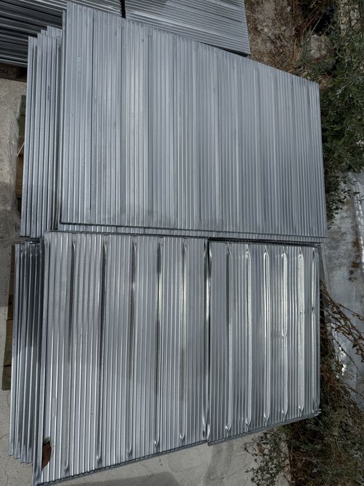 Плотове от индустриални рафтове