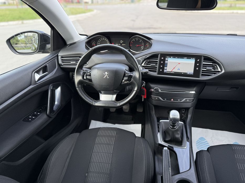 Peugeot 308 SW fab. 2015 ,1.6 HDI Euro 6 Panoramic ,Camera, Carte Service si Raport Istoric Km!