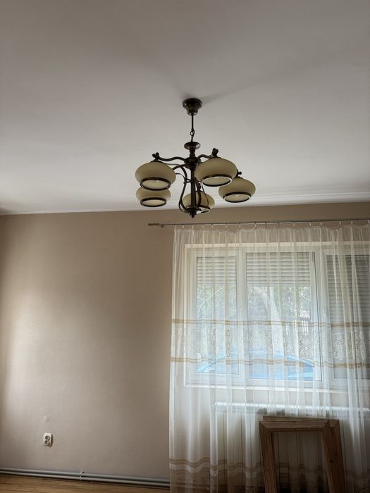 Lustre si aplice perete, pret pe bucata (lustra 500/aplica 300)